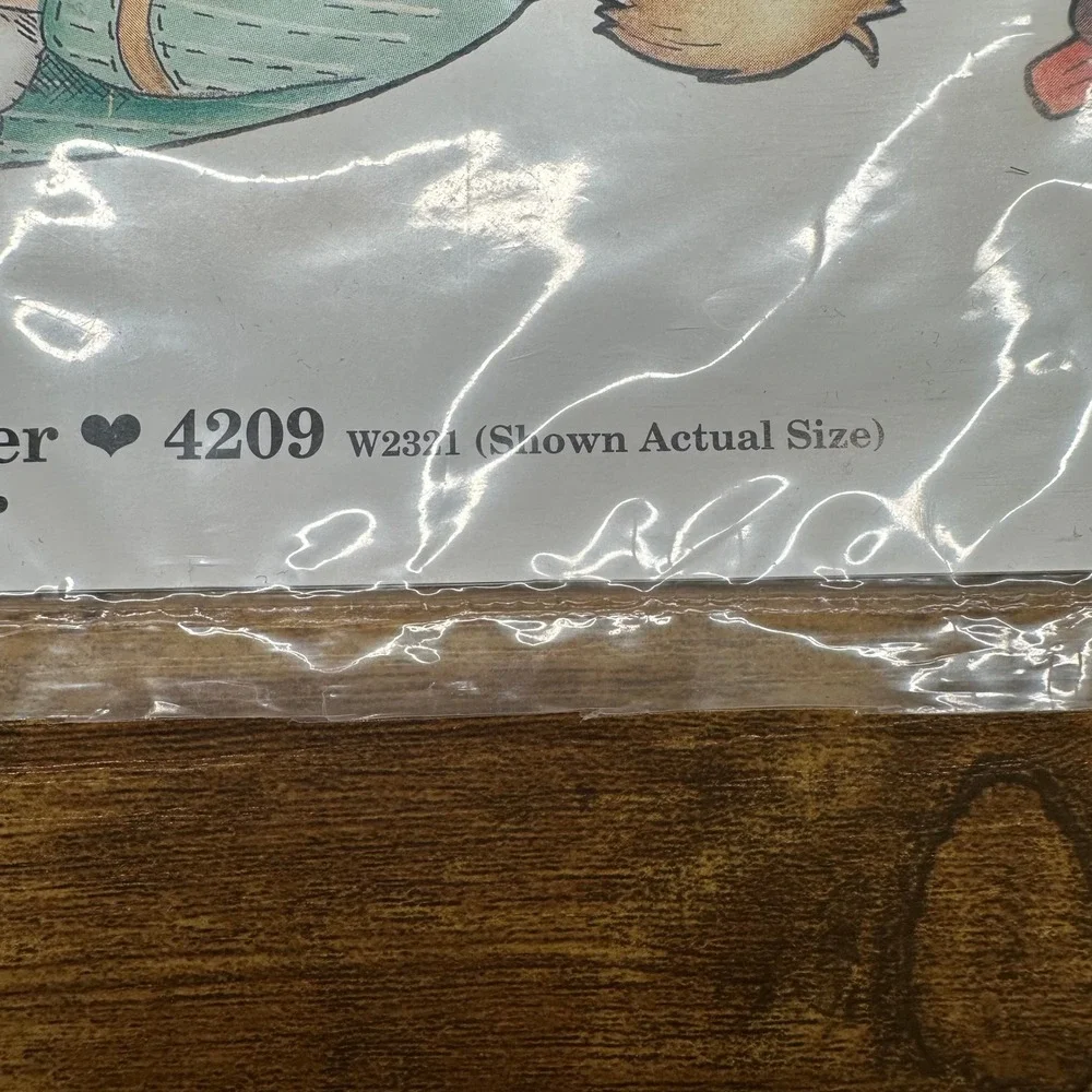 Vintage Ragamuffins Away in a Manger Nativity Iron-On Transfers 1995 Mary‎ Gould